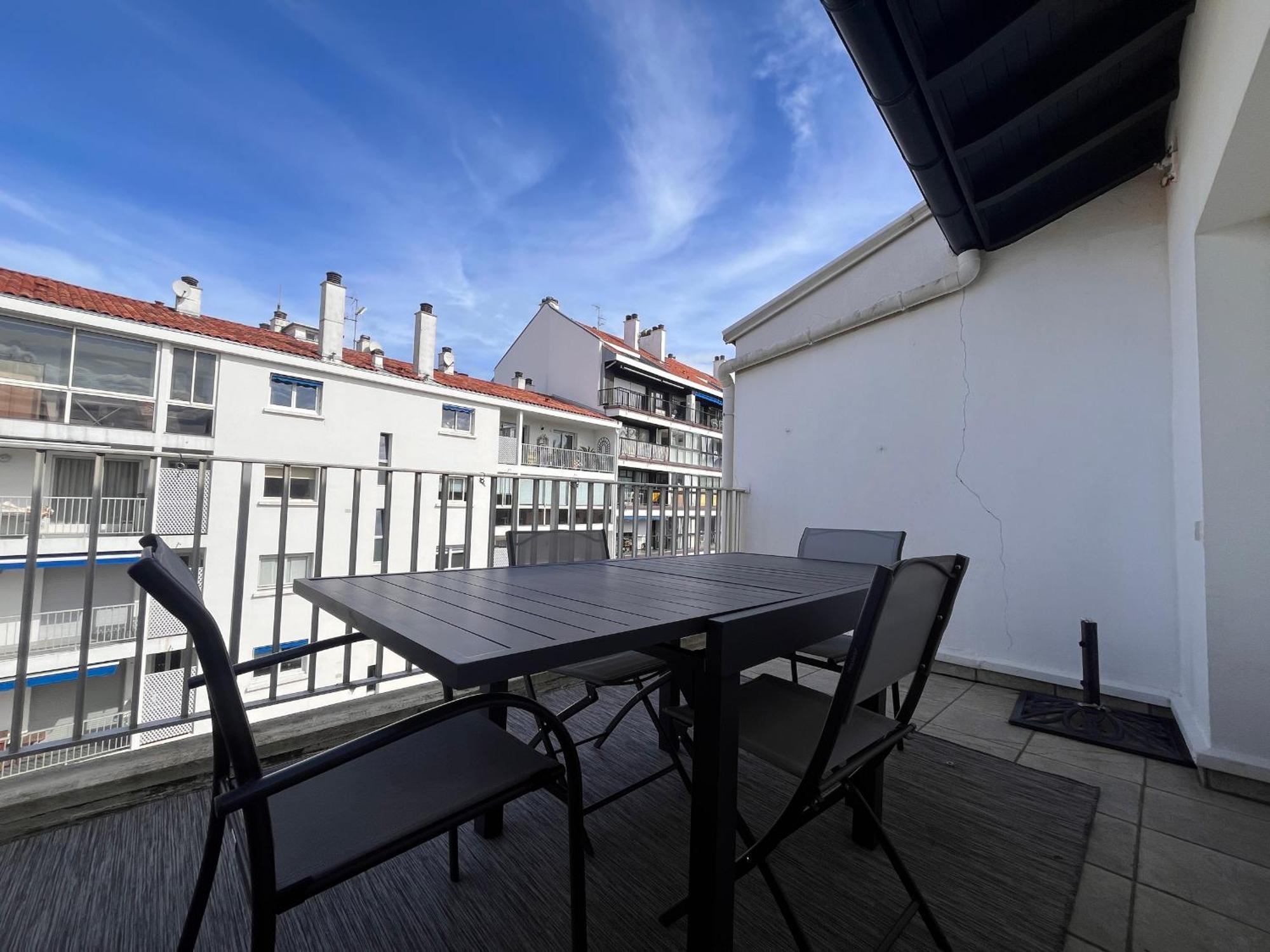 Coeur De Saint-Jean-De-Luz : Appartement Lumineux Avec Balcon, Proche Plage Et Commerces - Fr-1-239-1079 Extérieur photo