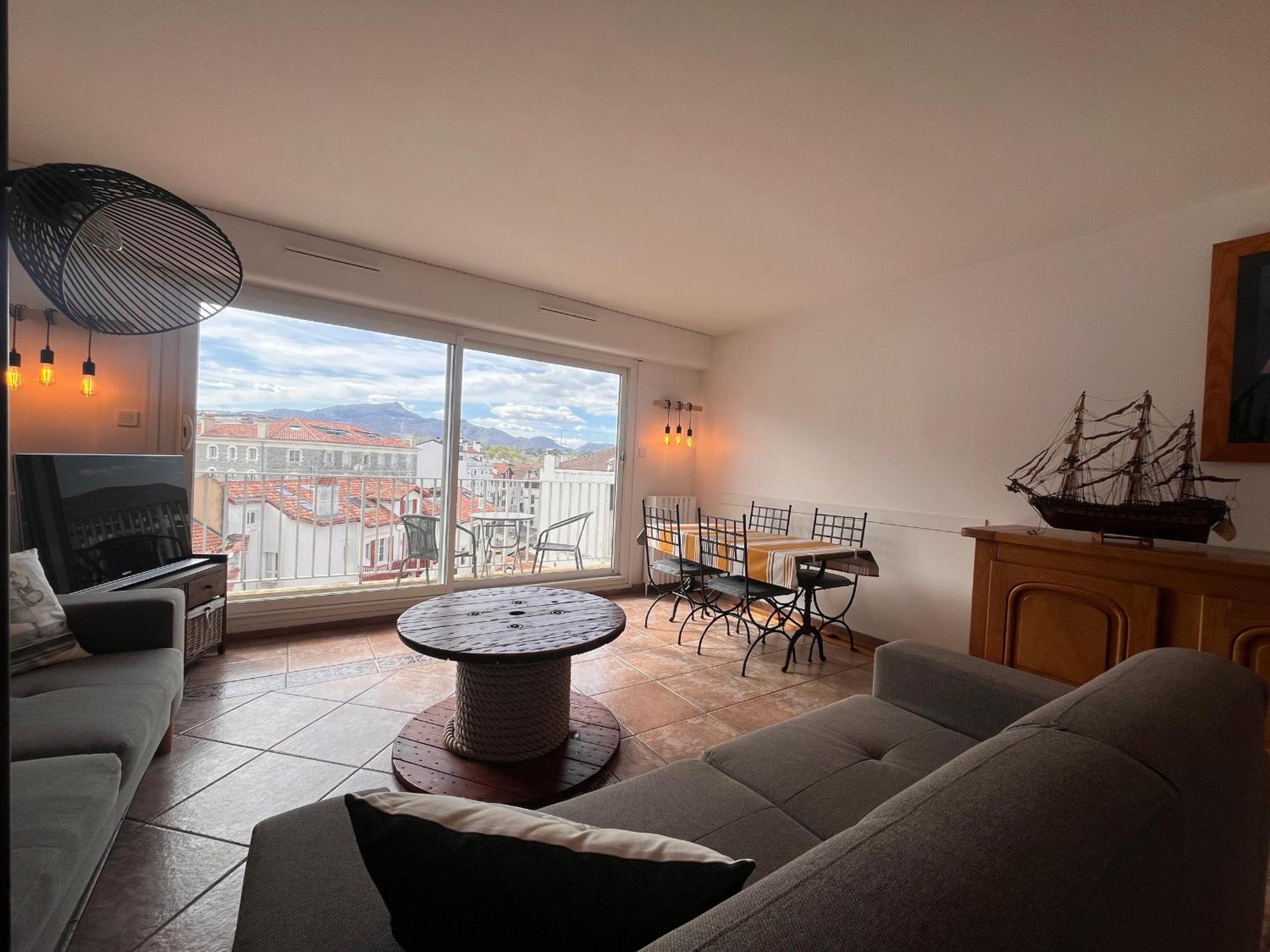 Coeur De Saint-Jean-De-Luz : Appartement Lumineux Avec Balcon, Proche Plage Et Commerces - Fr-1-239-1079 Extérieur photo